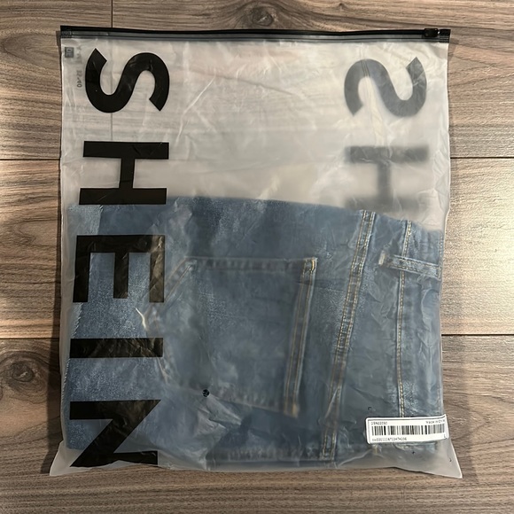 SHEIN Jean Shorts - Picture 3 of 3